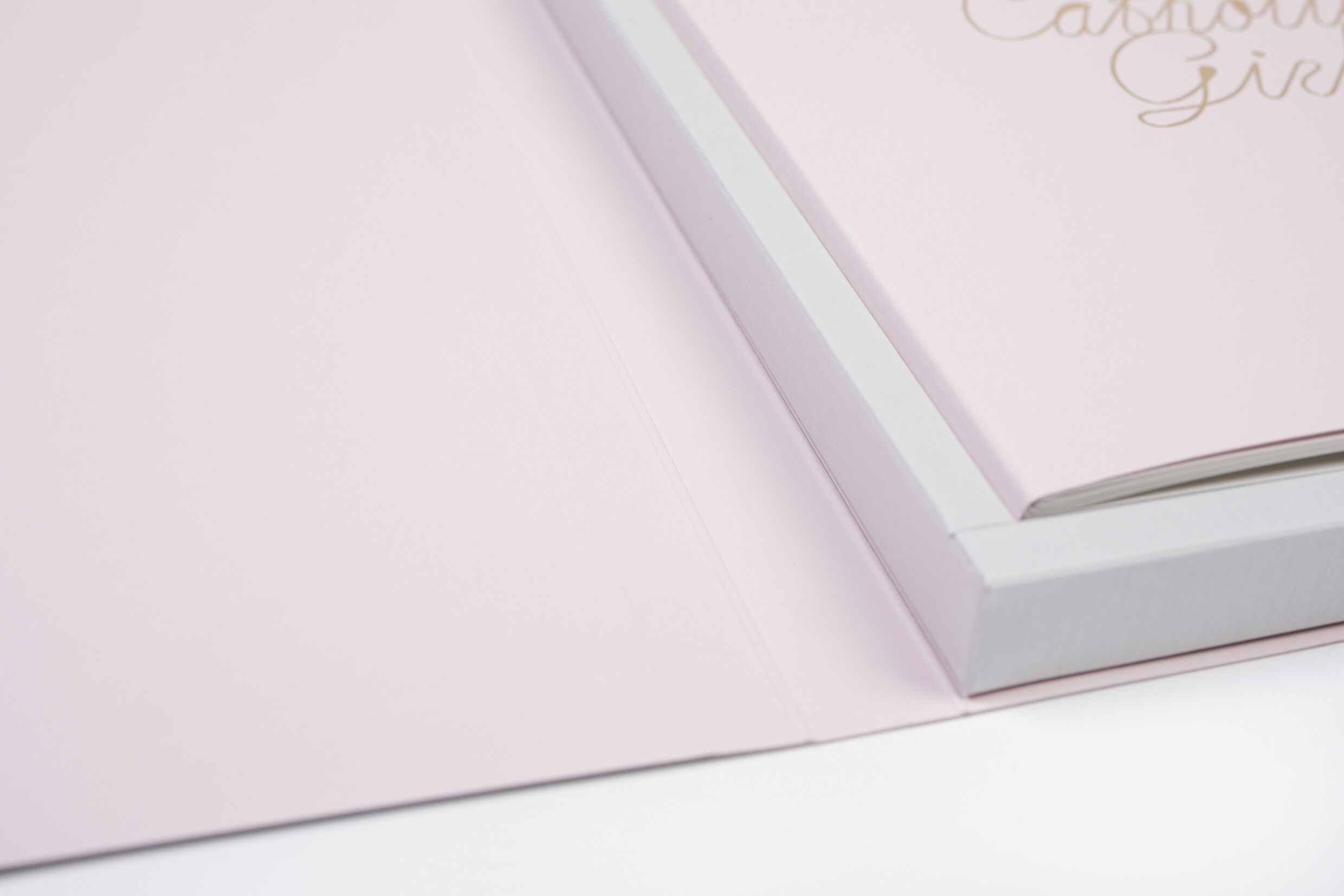 andrea_modica_catholic_girl_l'artiere