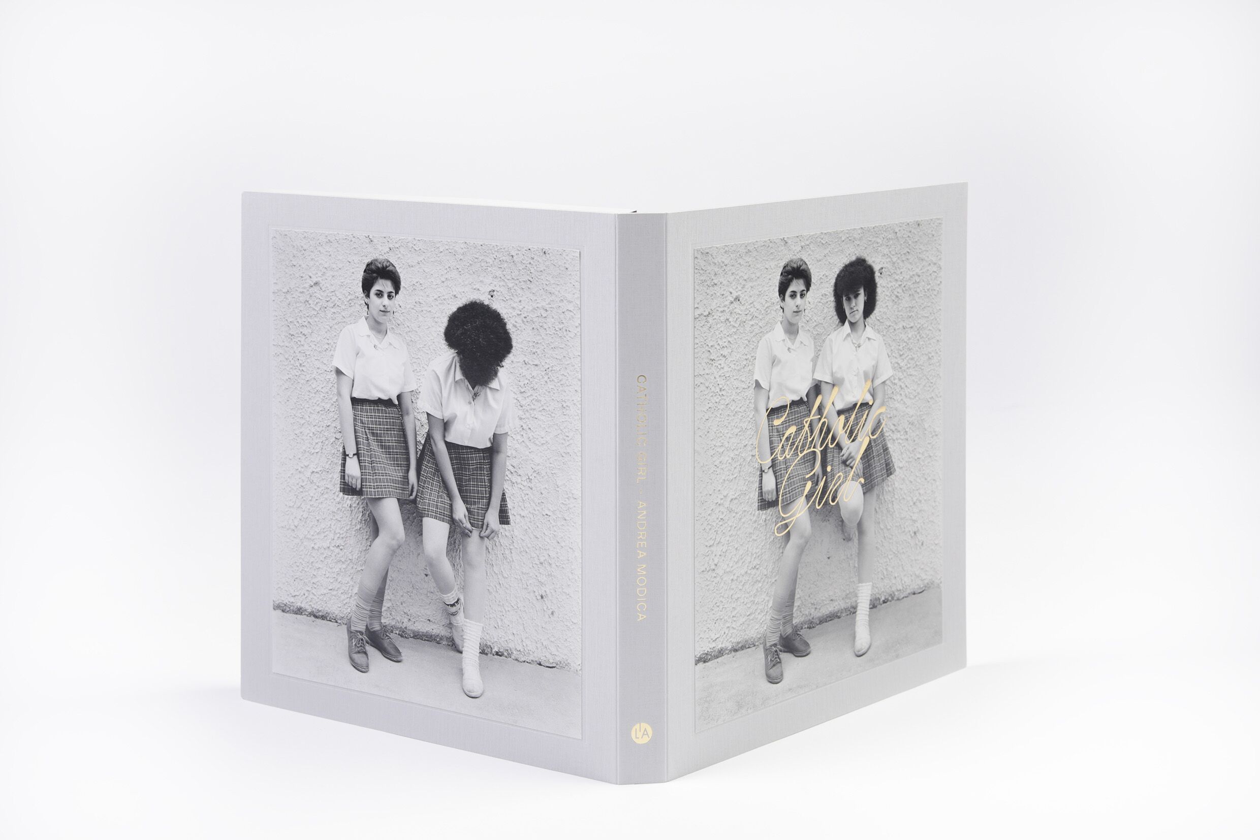 andrea-modica-catholic-girl-l'artiere andrea-modica-catholic-girl-l'artiere