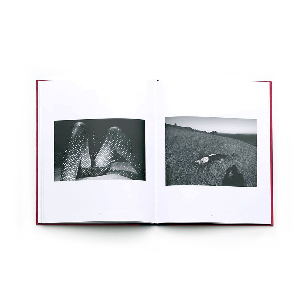 exit-pleasure-victor-cobo-photography-photobook-larry-fink-lartiere-2016