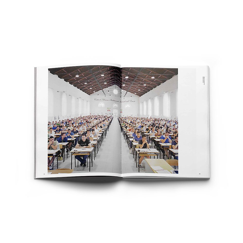 workforce-michele-borzoni-discipula-photobook-photography-lartiere-2019