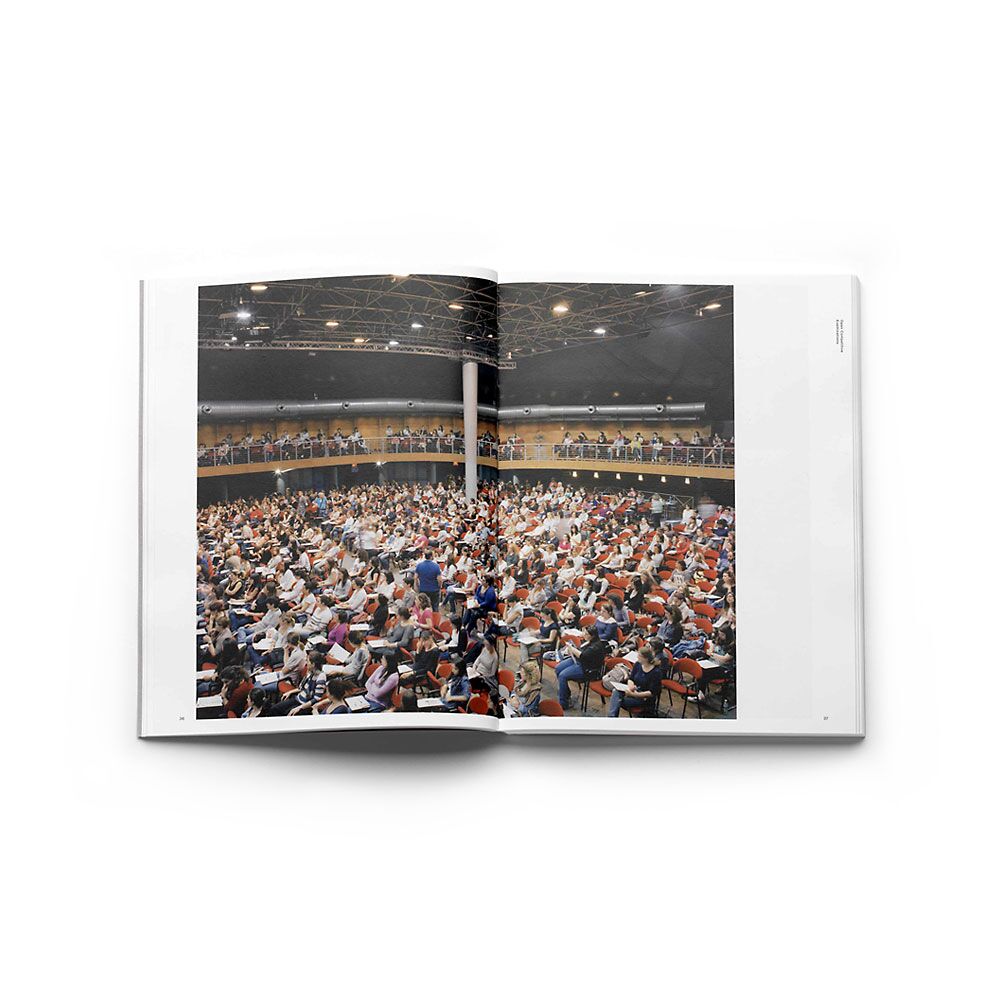 workforce-michele-borzoni-discipula-photobook-photography-lartiere-2019