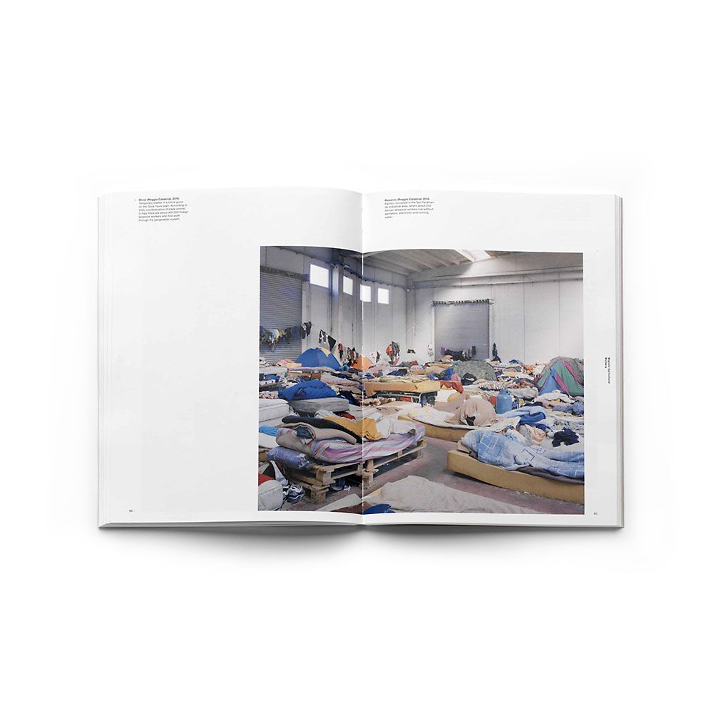 workforce-michele-borzoni-discipula-photobook-photography-lartiere-2019
