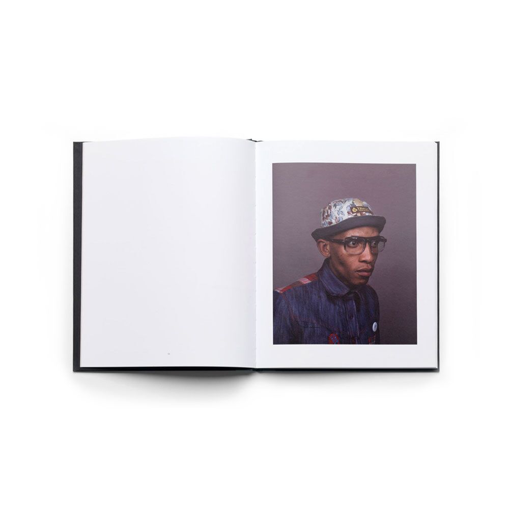 golden-youth-oliver-kruger-photography-photo-book-lartiere-2015