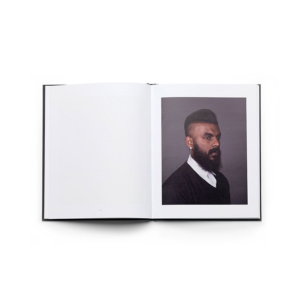 golden-youth-oliver-kruger-photography-photo-book-lartiere-2015