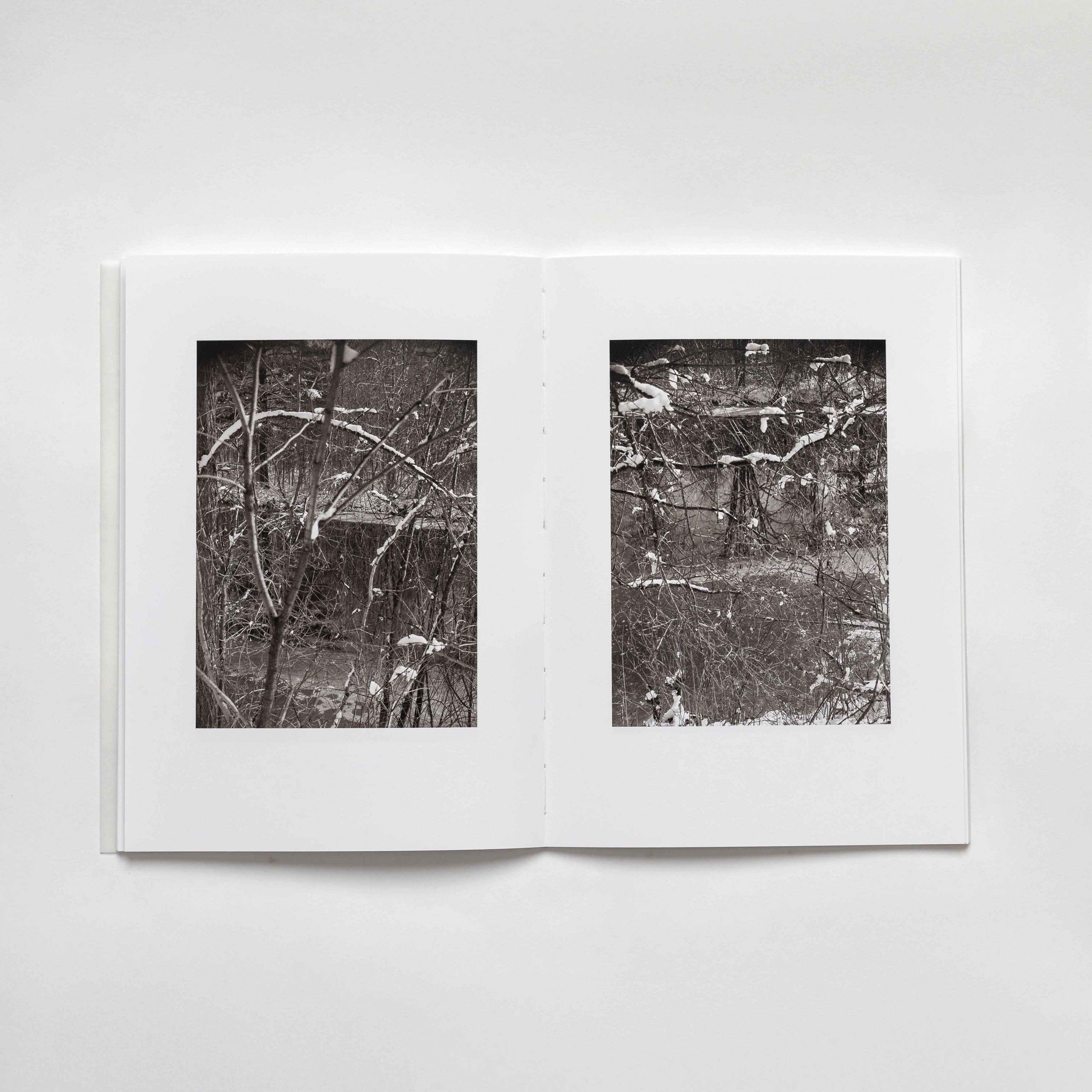 The-river-is-moving-gary-gree-photograpy-photobook-